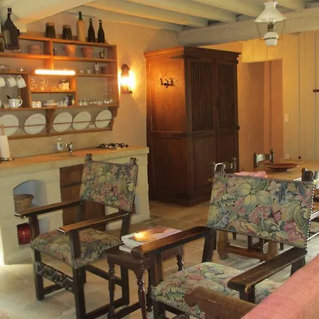 Chateau De Pont-rilly 3*